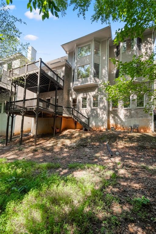 2045 River Falls Drive
