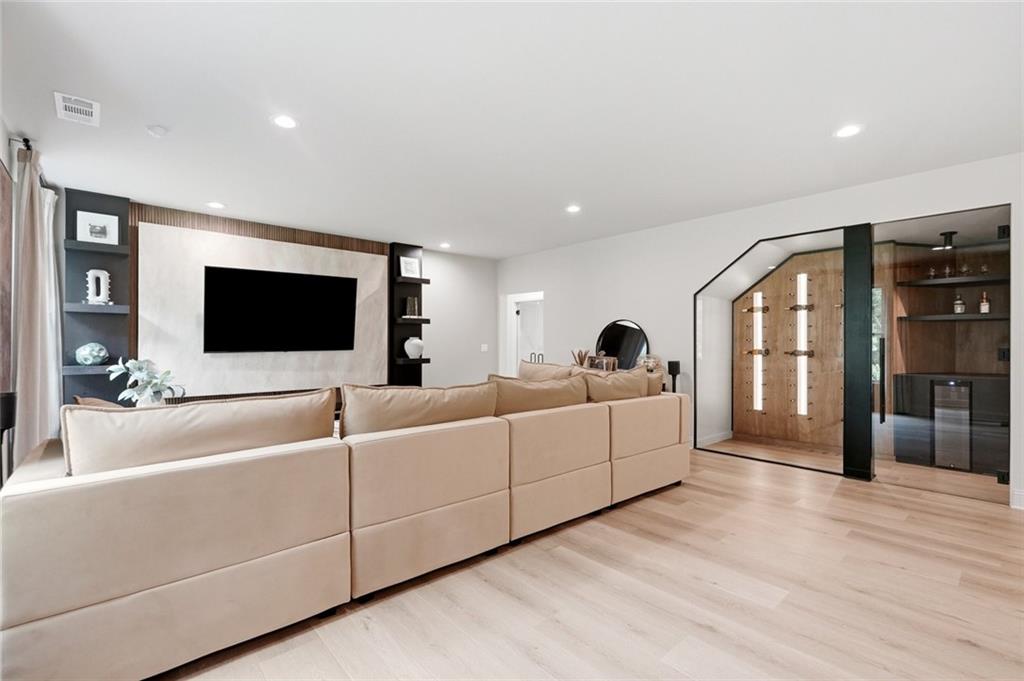 13390 Bishops Court