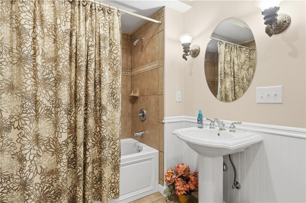 2925 Southfield Trail