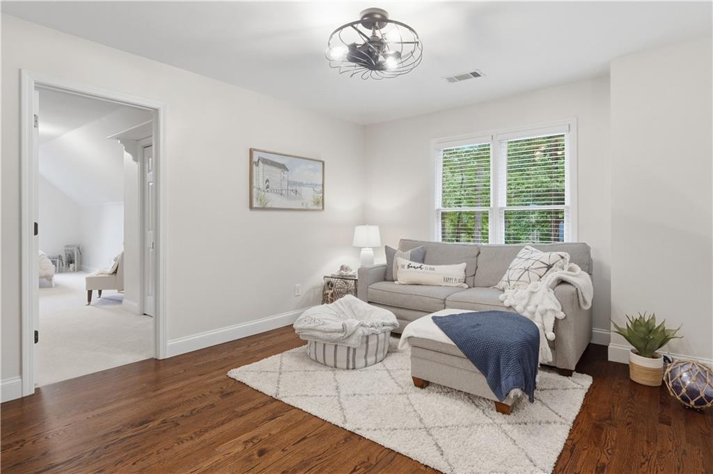 2925 Southfield Trail