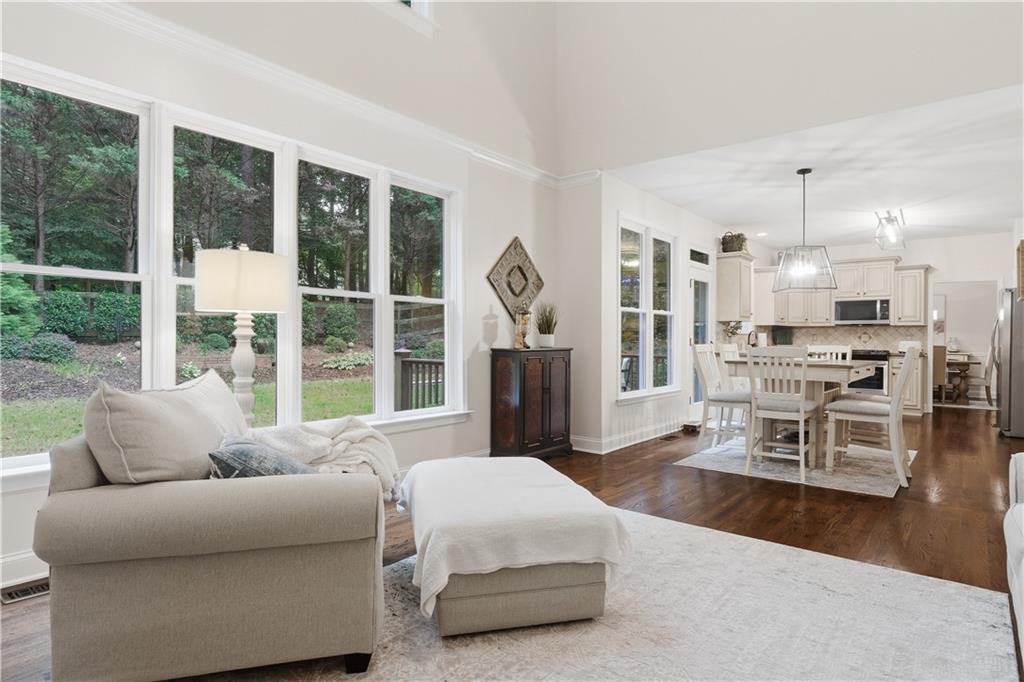 2925 Southfield Trail