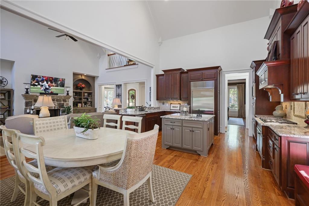 4238 Westriver Park