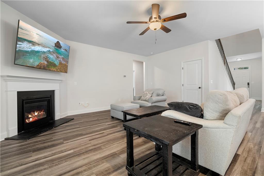 225 Gallant Fox Way