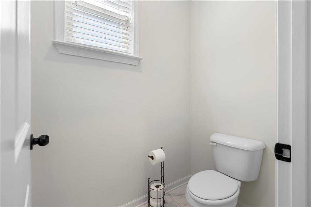 225 Gallant Fox Way