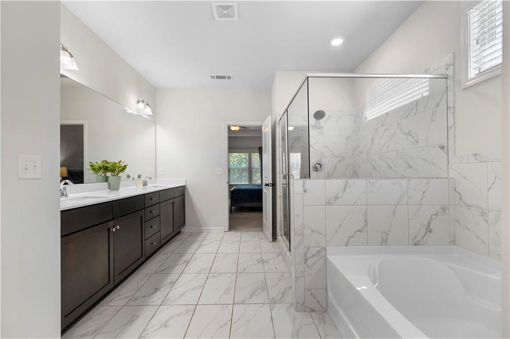 225 Gallant Fox Way