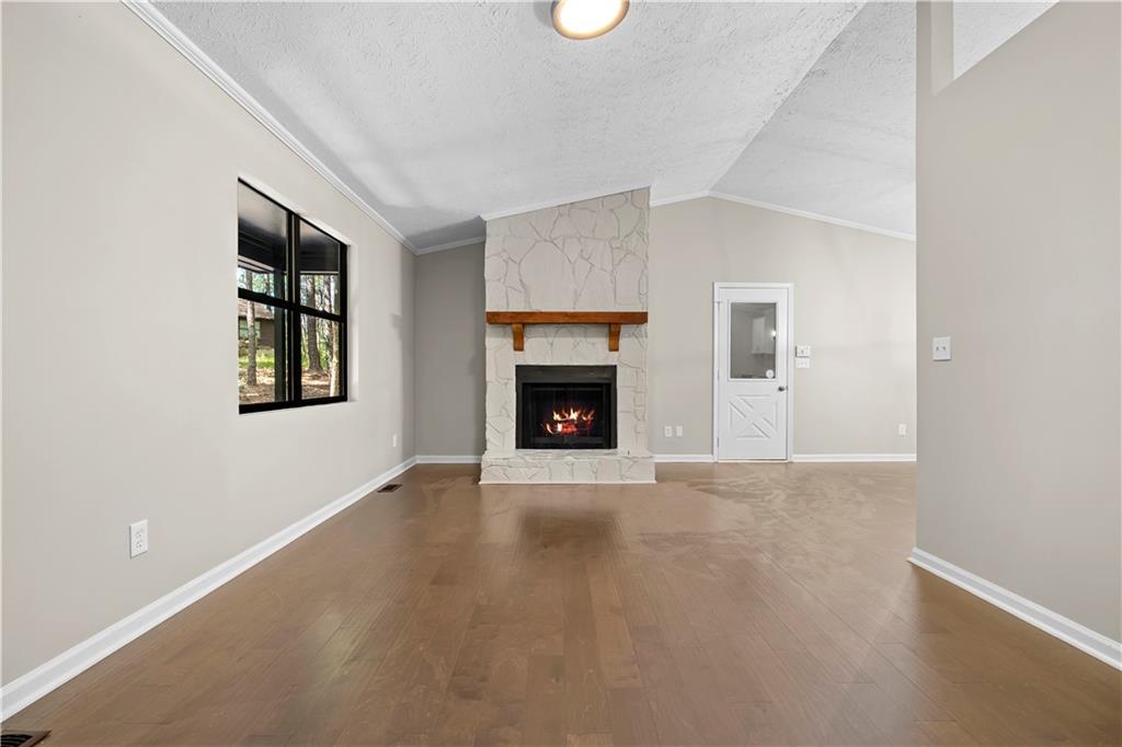 4006 Lake Acworth Drive NW