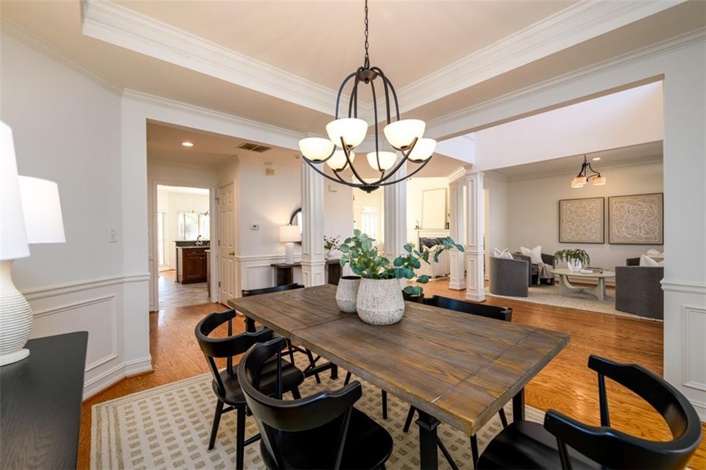 1560 Oak Park Cove