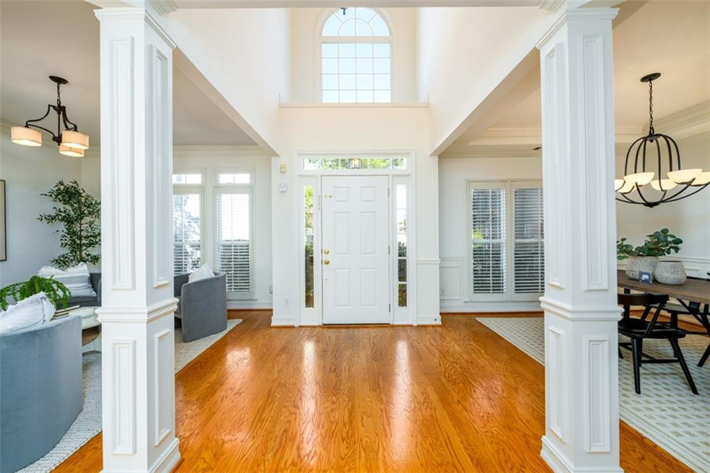 1560 Oak Park Cove