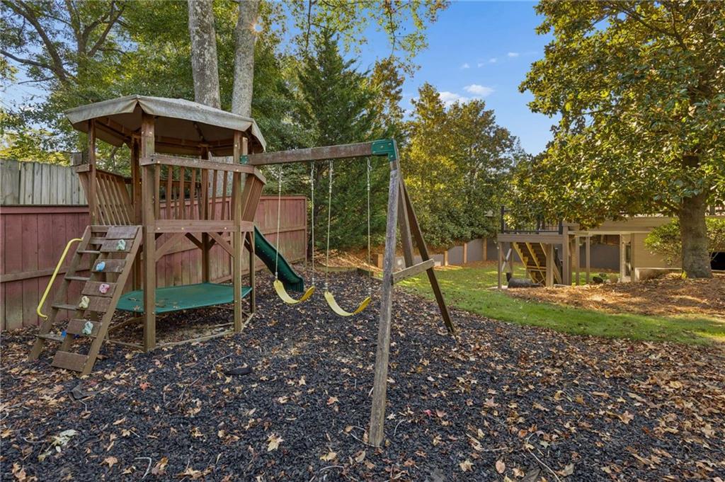 2714 Rustling Pines Court