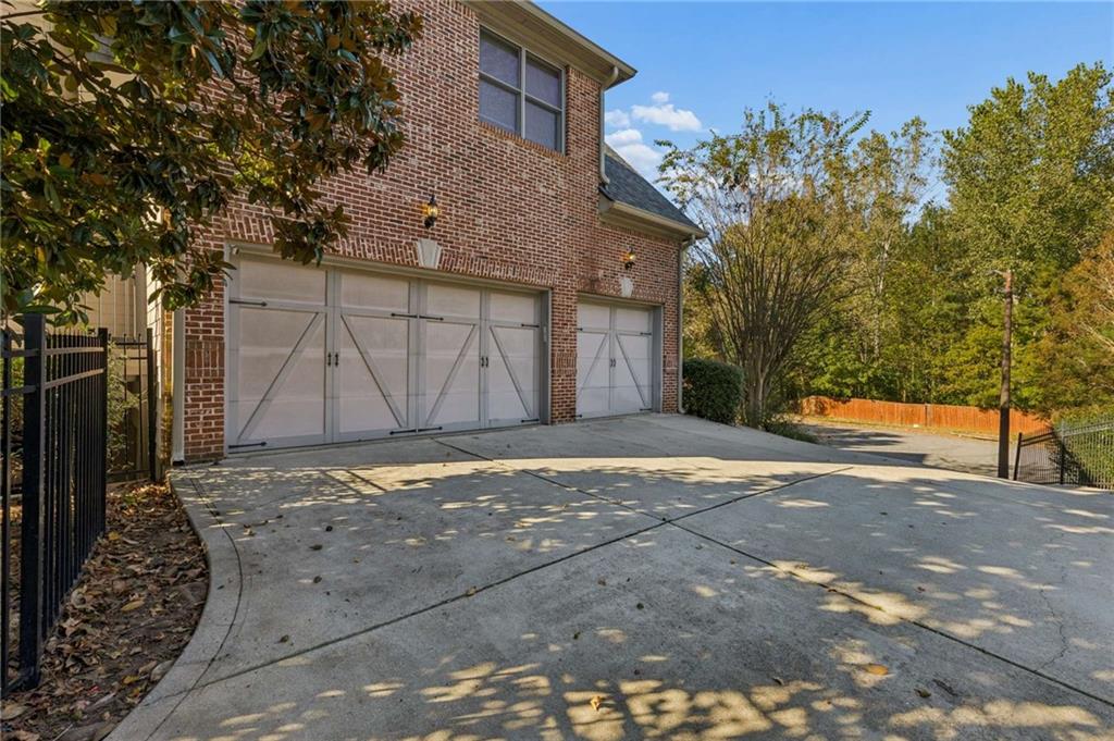 2714 Rustling Pines Court