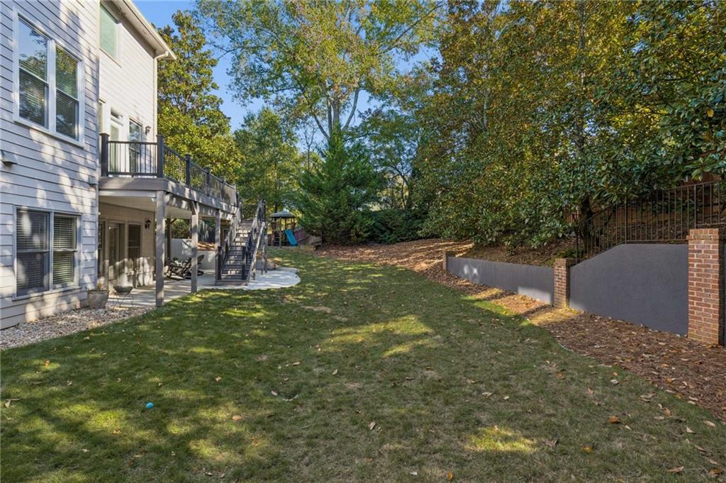 2714 Rustling Pines Court