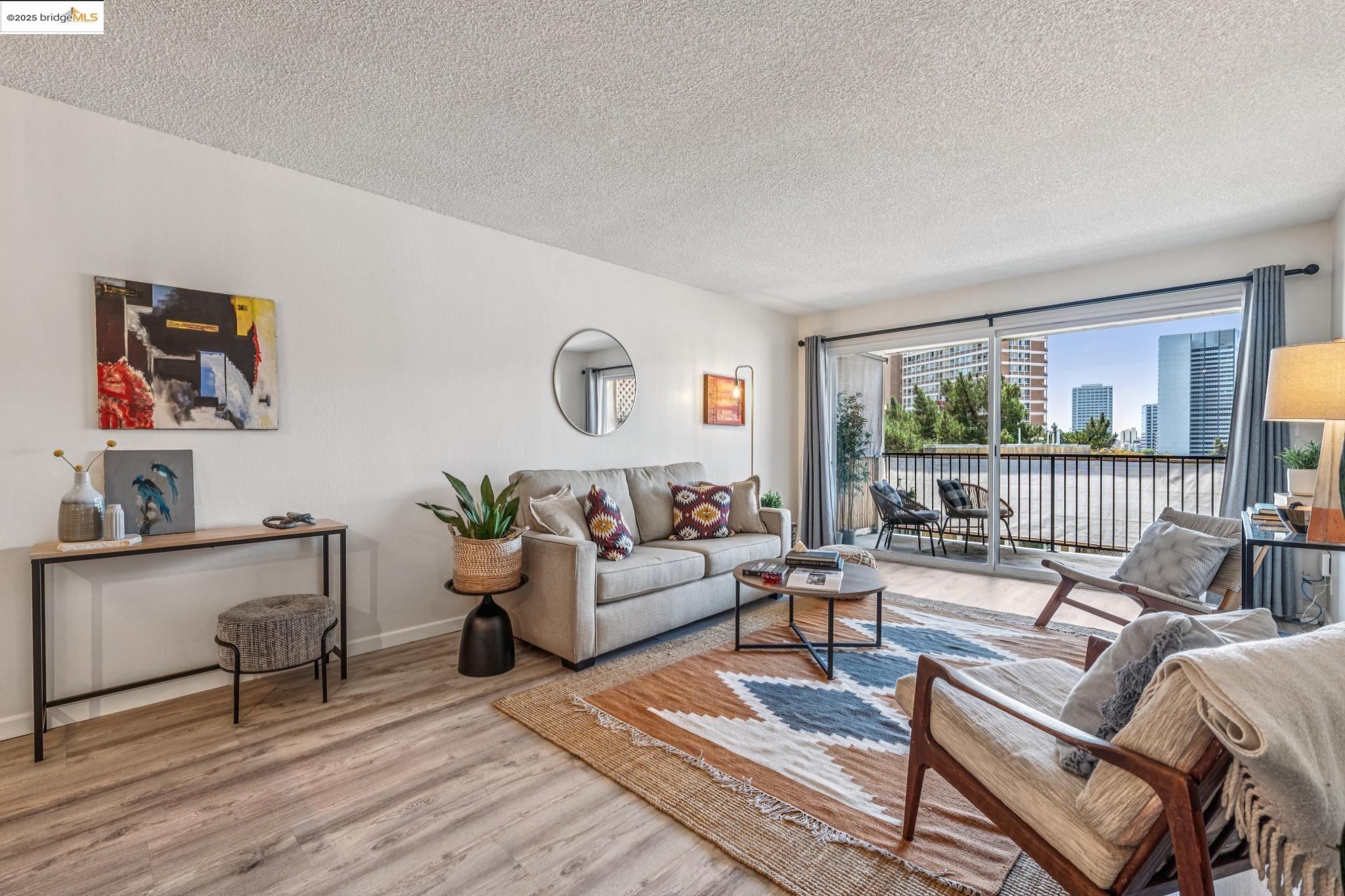 85 Vernon St # 305