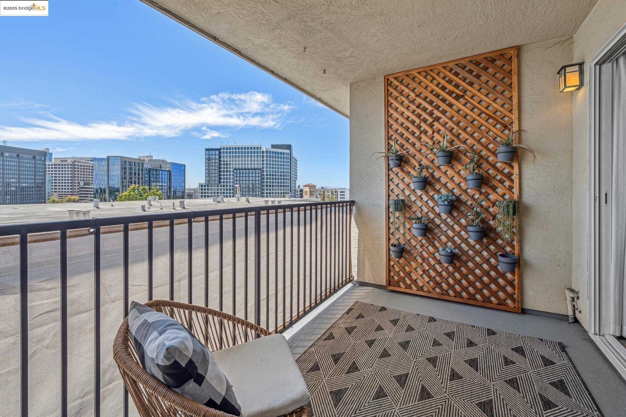 85 Vernon St # 305