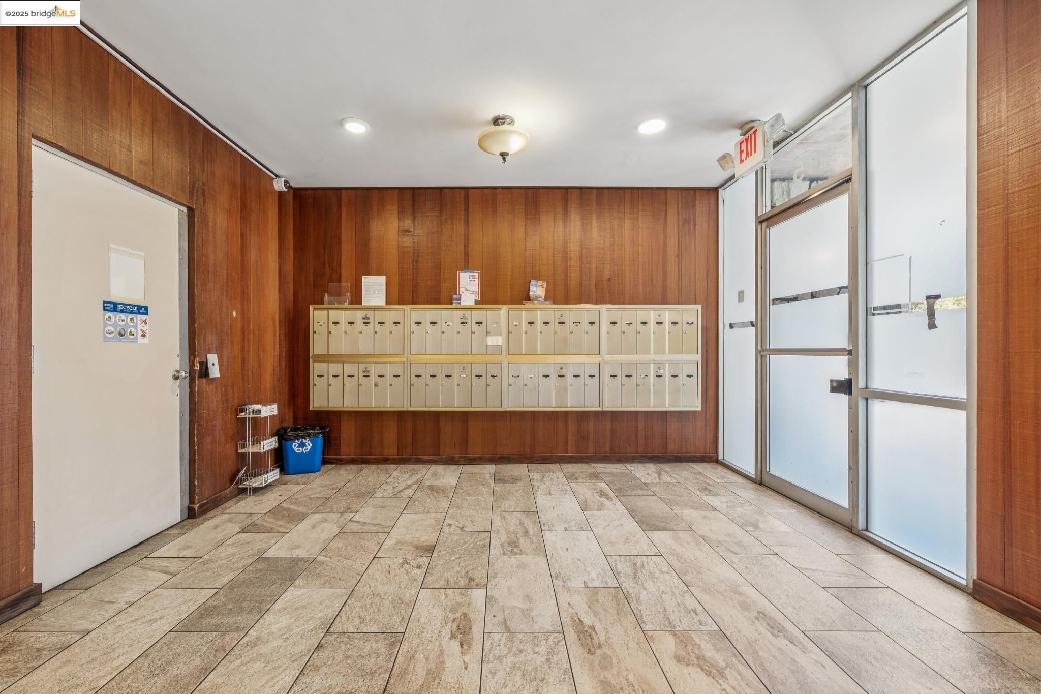85 Vernon St # 305