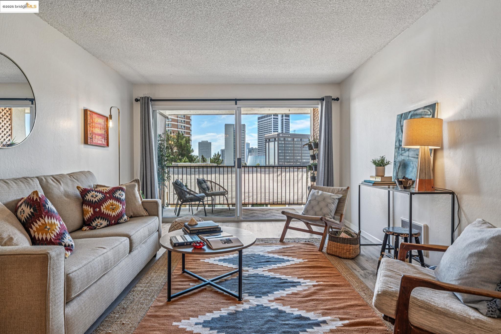 85 Vernon St # 305