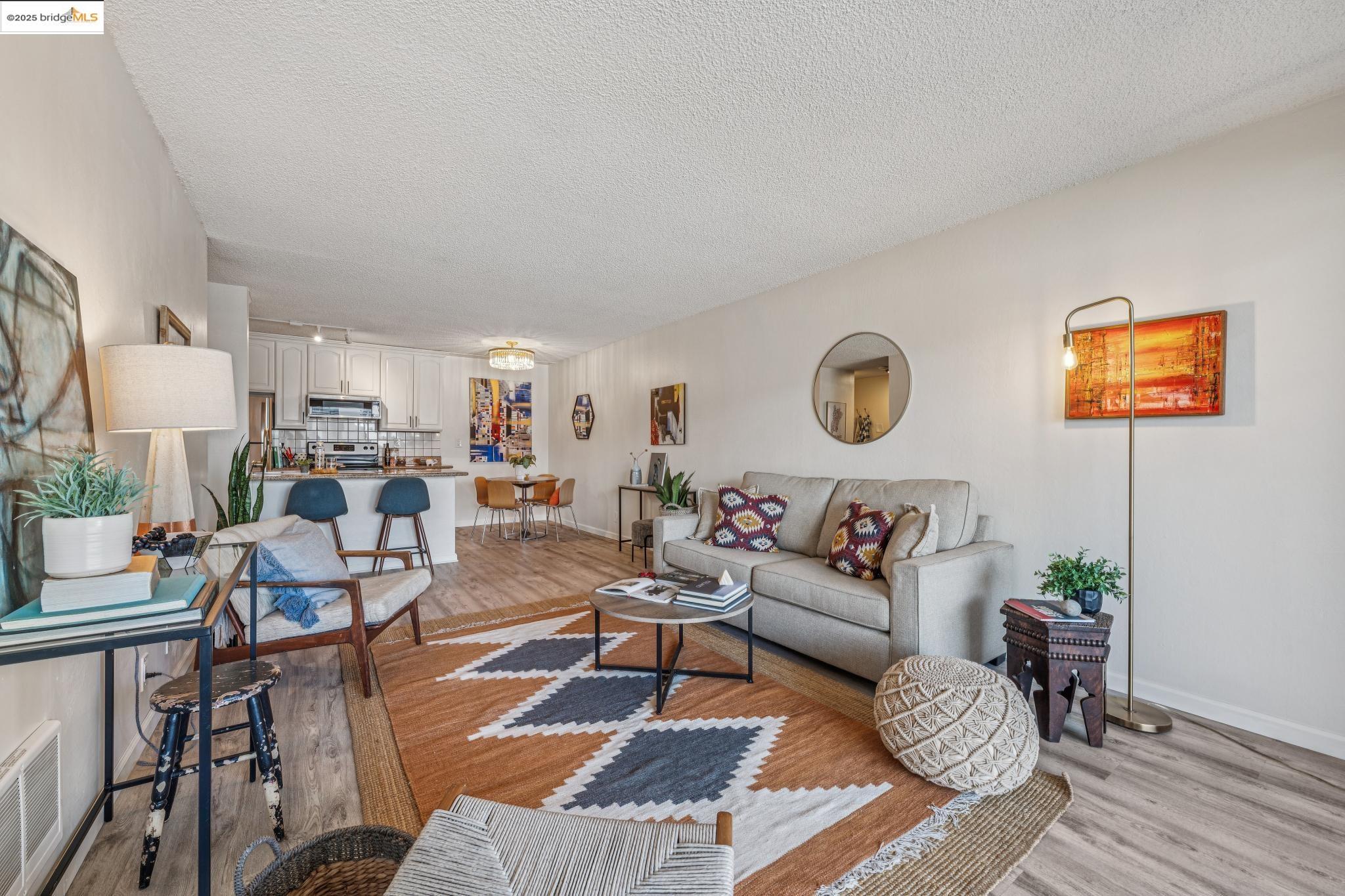 85 Vernon St # 305