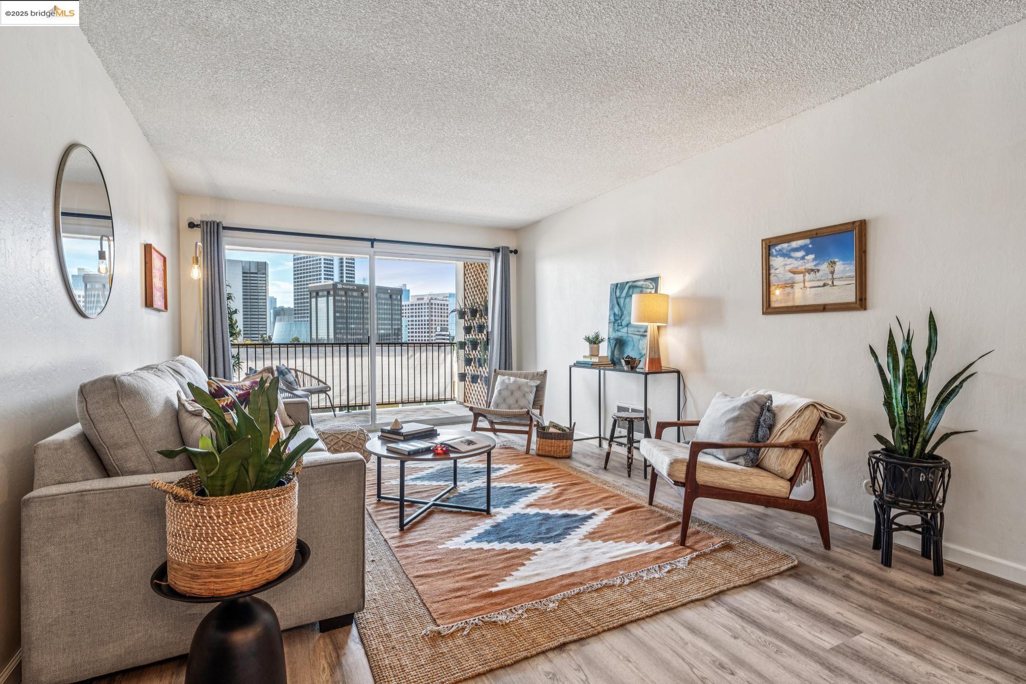 85 Vernon St # 305