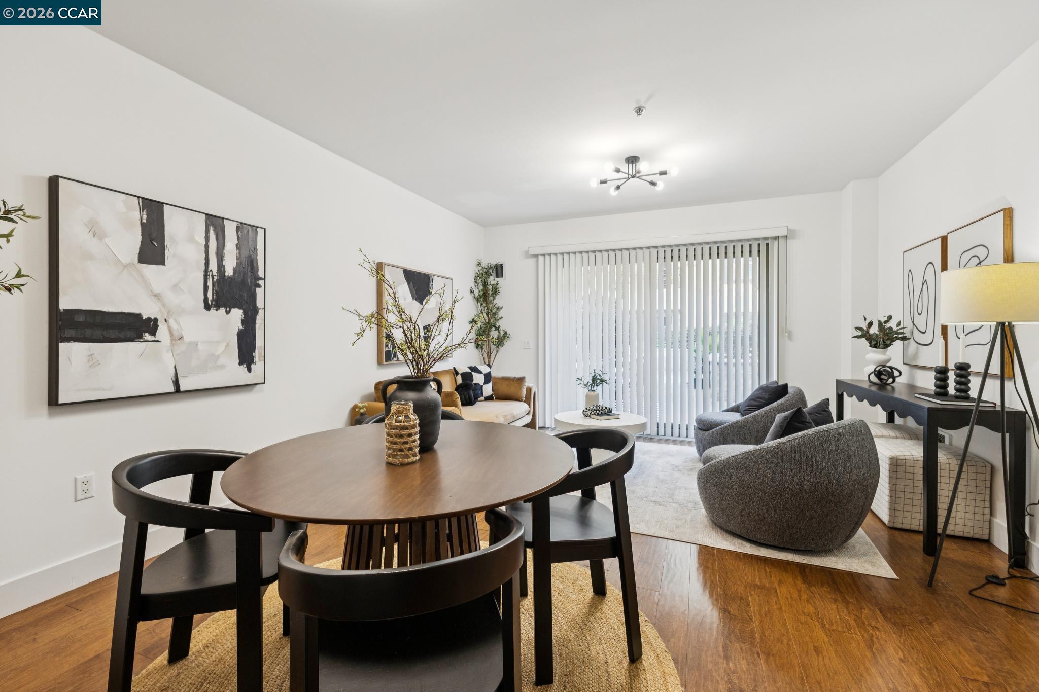 438 W Grand Ave # 432