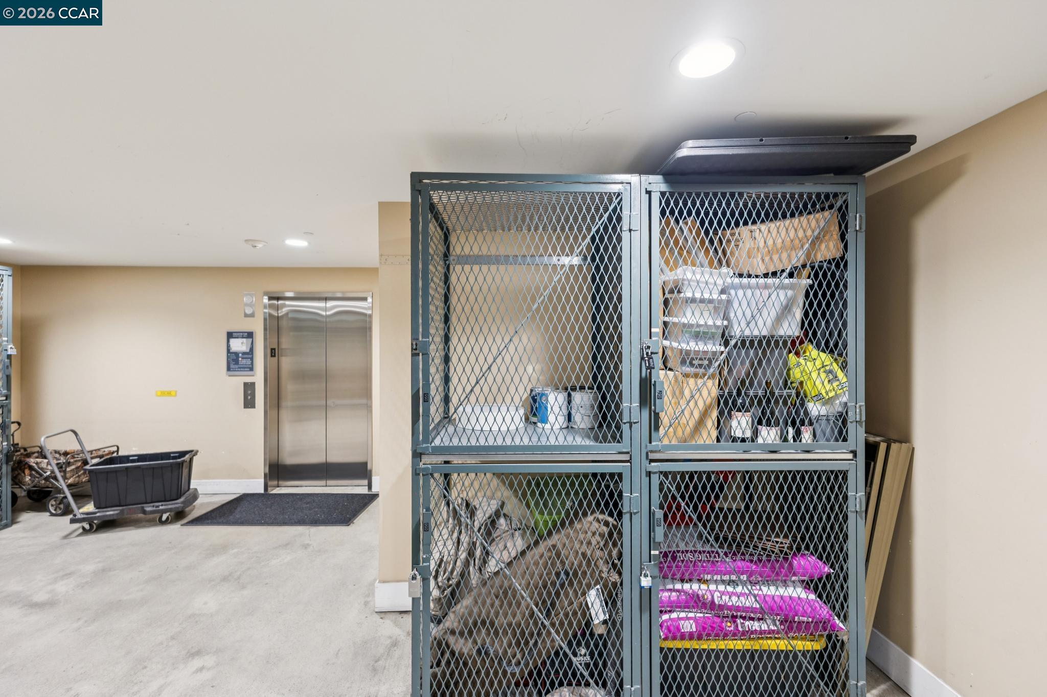 438 W Grand Ave # 432