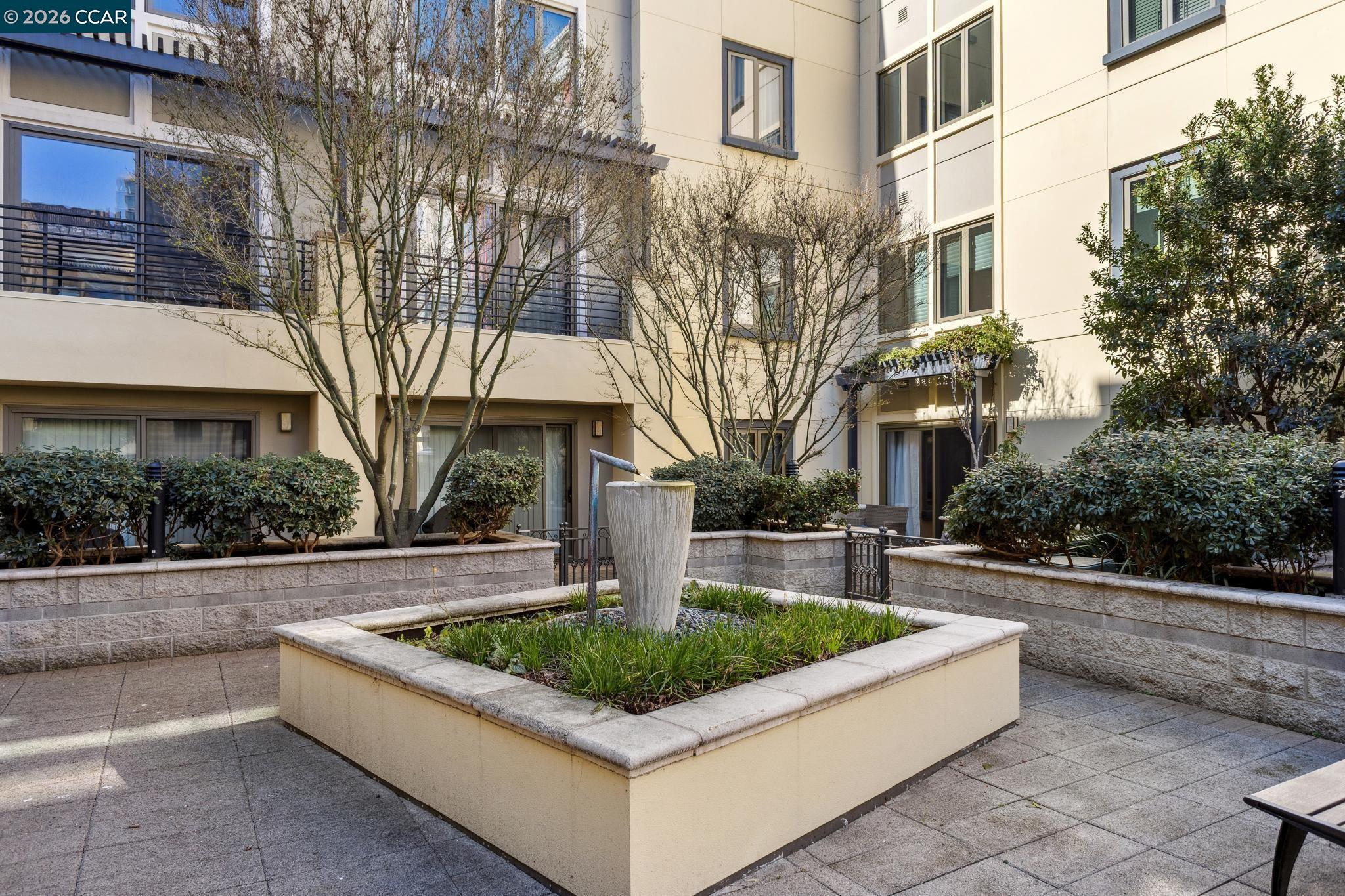 438 W Grand Ave # 432