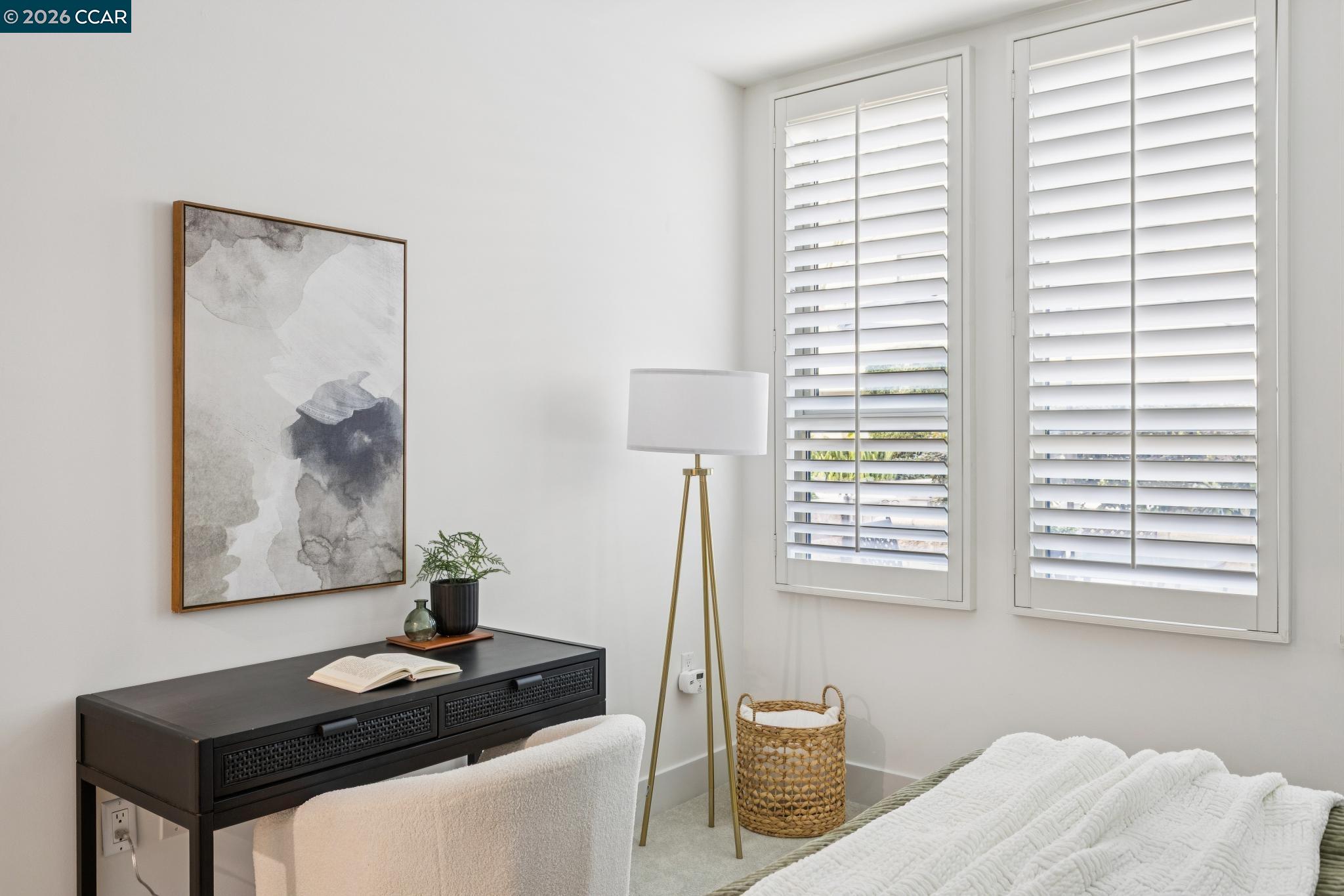 438 W Grand Ave # 432