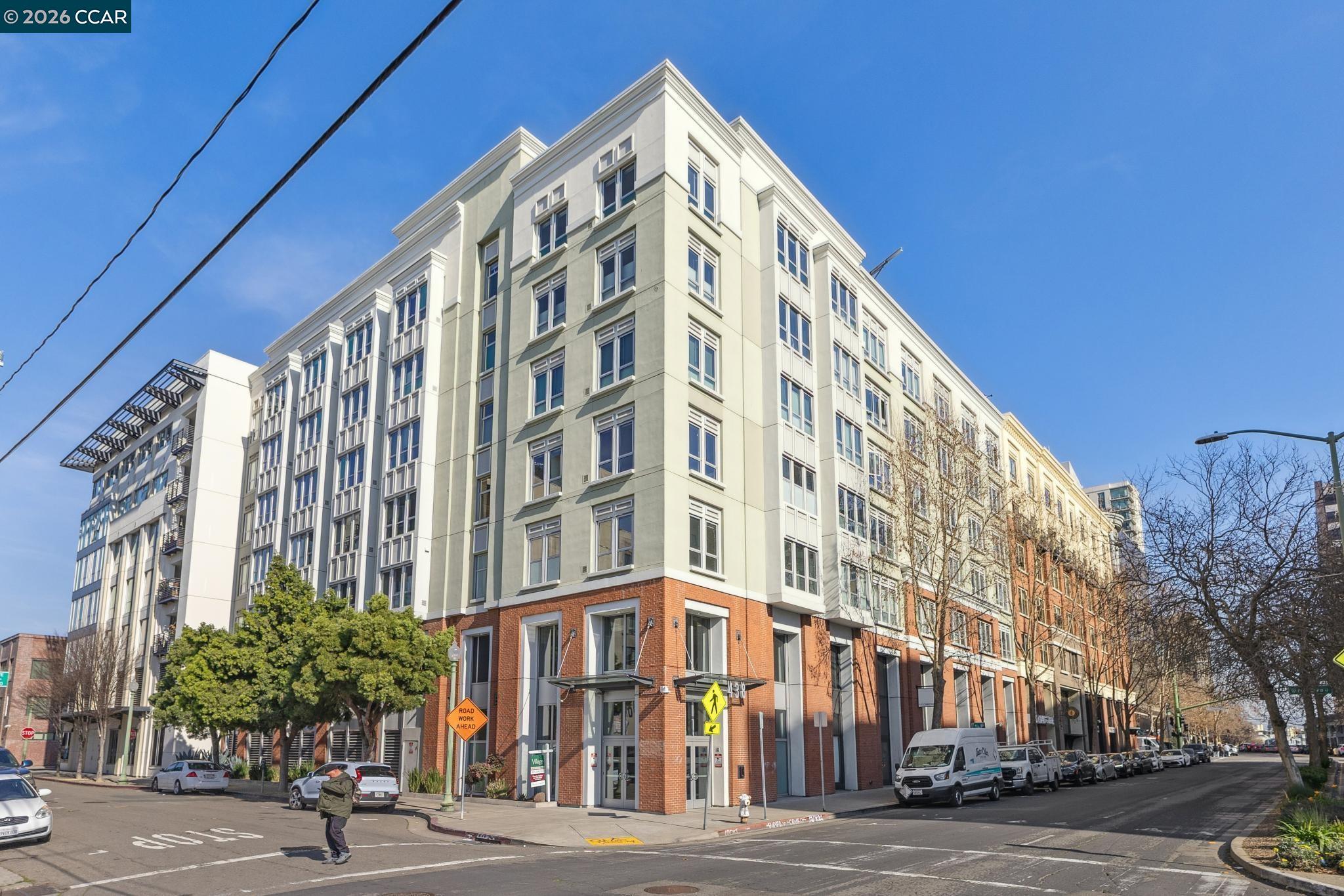 438 W Grand Ave # 432