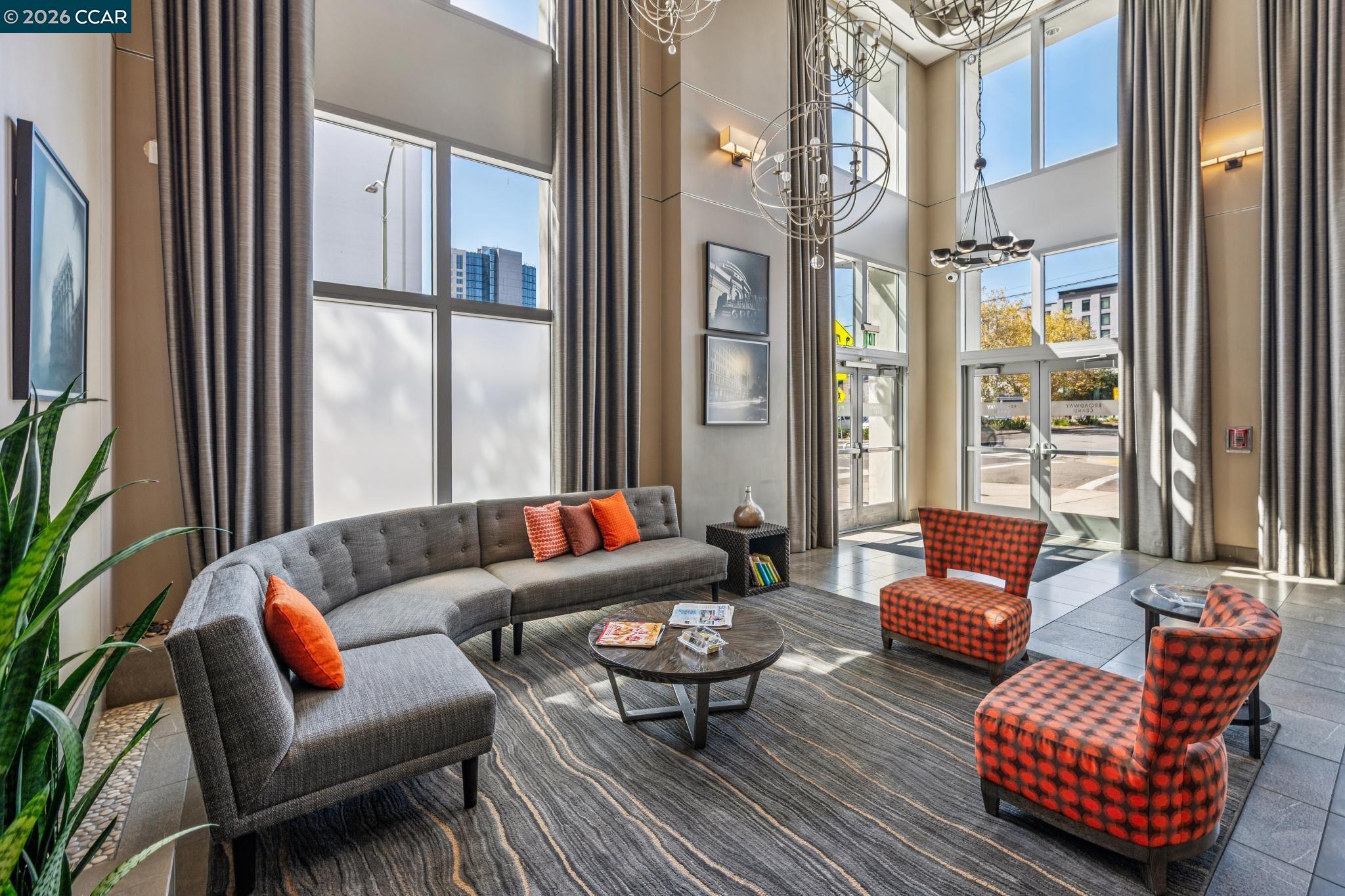 438 W Grand Ave # 405