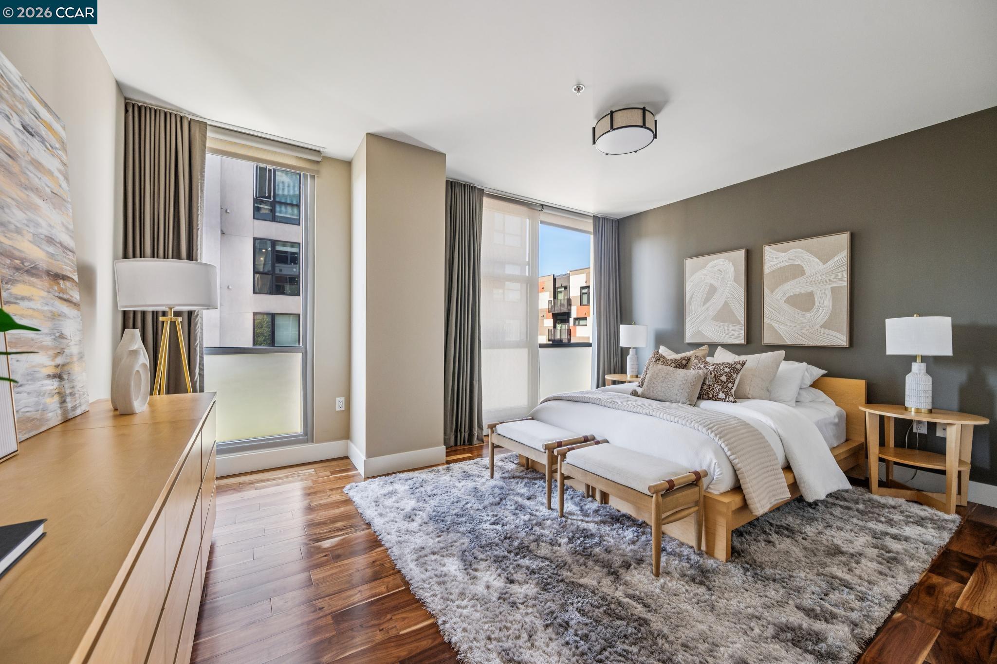 438 W Grand Ave # 405