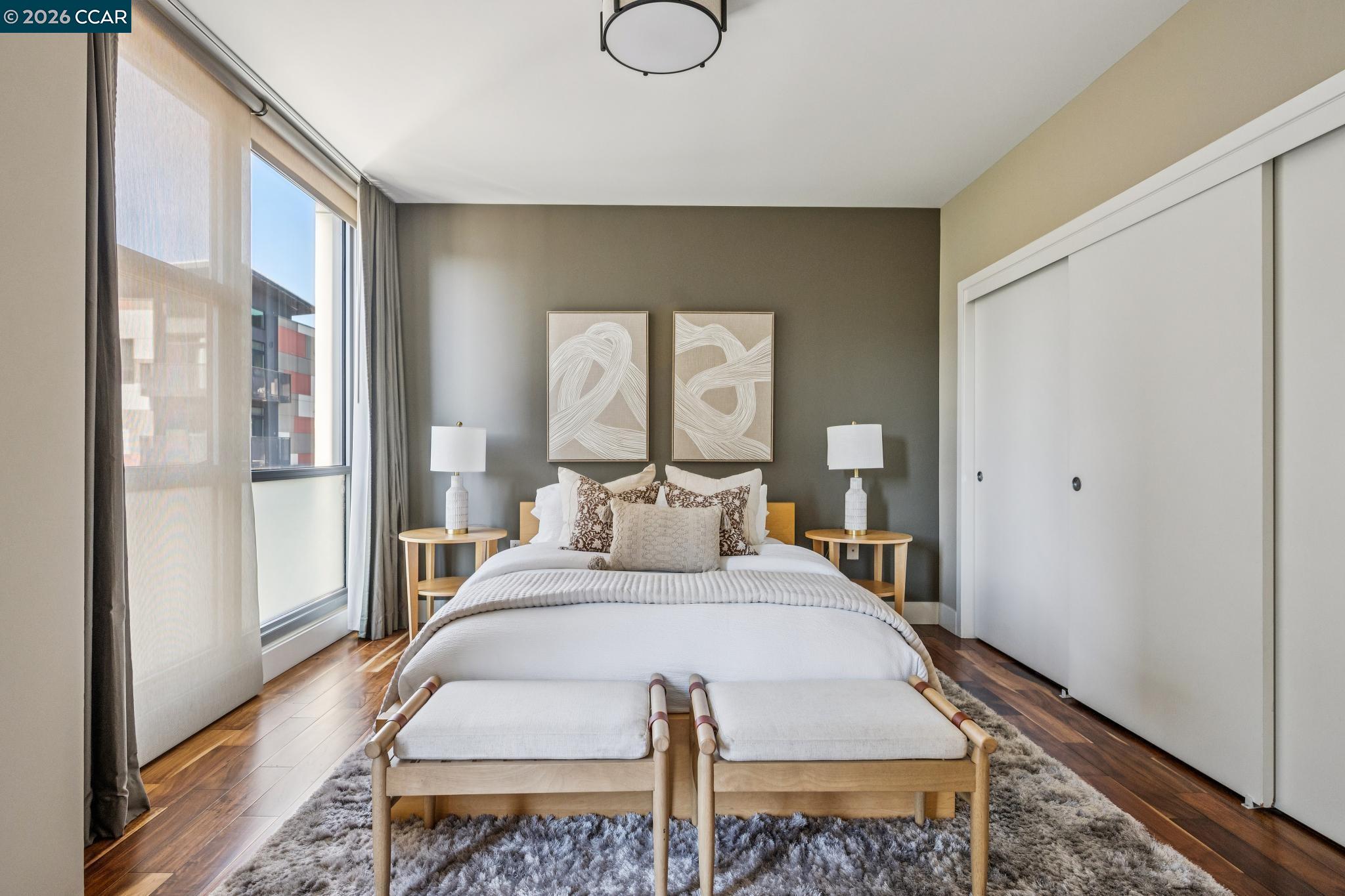 438 W Grand Ave # 405