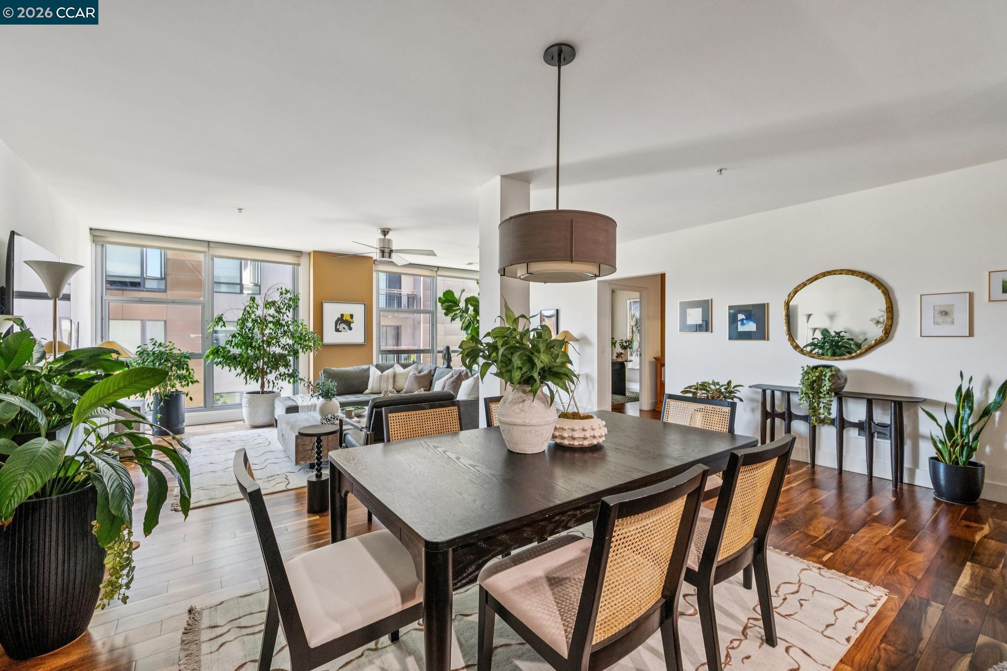 438 W Grand Ave # 405