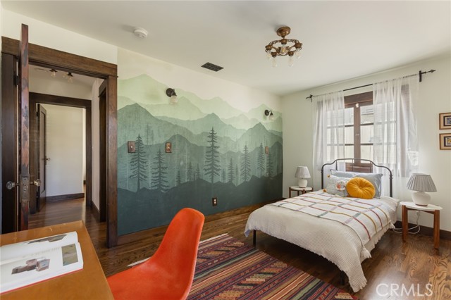 3138 Glenmanor Place