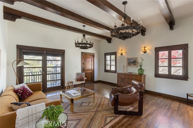 3138 Glenmanor Place