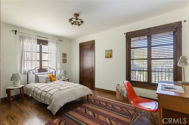 3138 Glenmanor Place