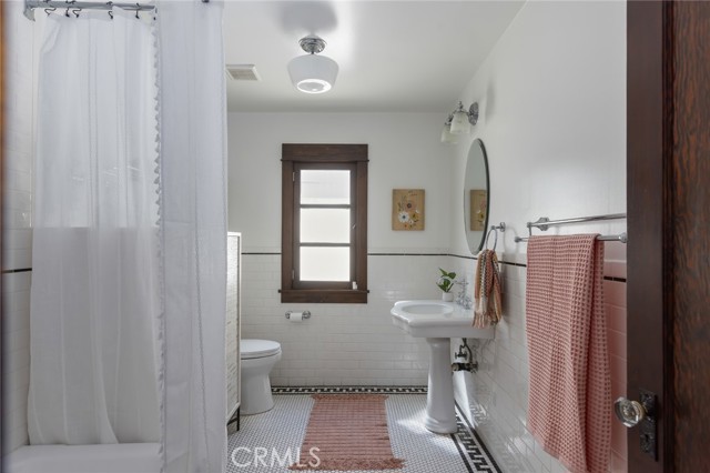 3138 Glenmanor Place