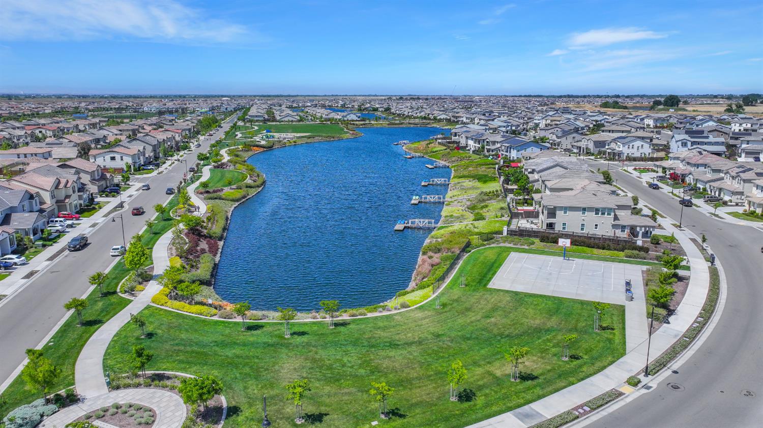 1563 Arrowbrook Court