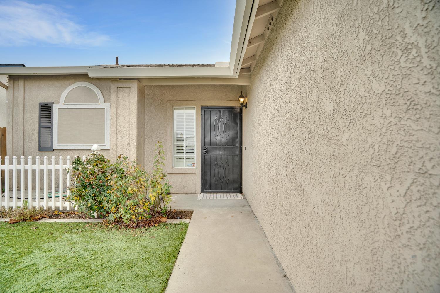 580 Shawn Vines Avenue