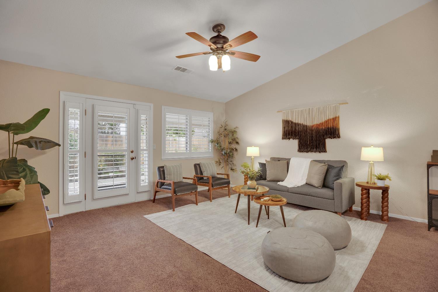 580 Shawn Vines Avenue