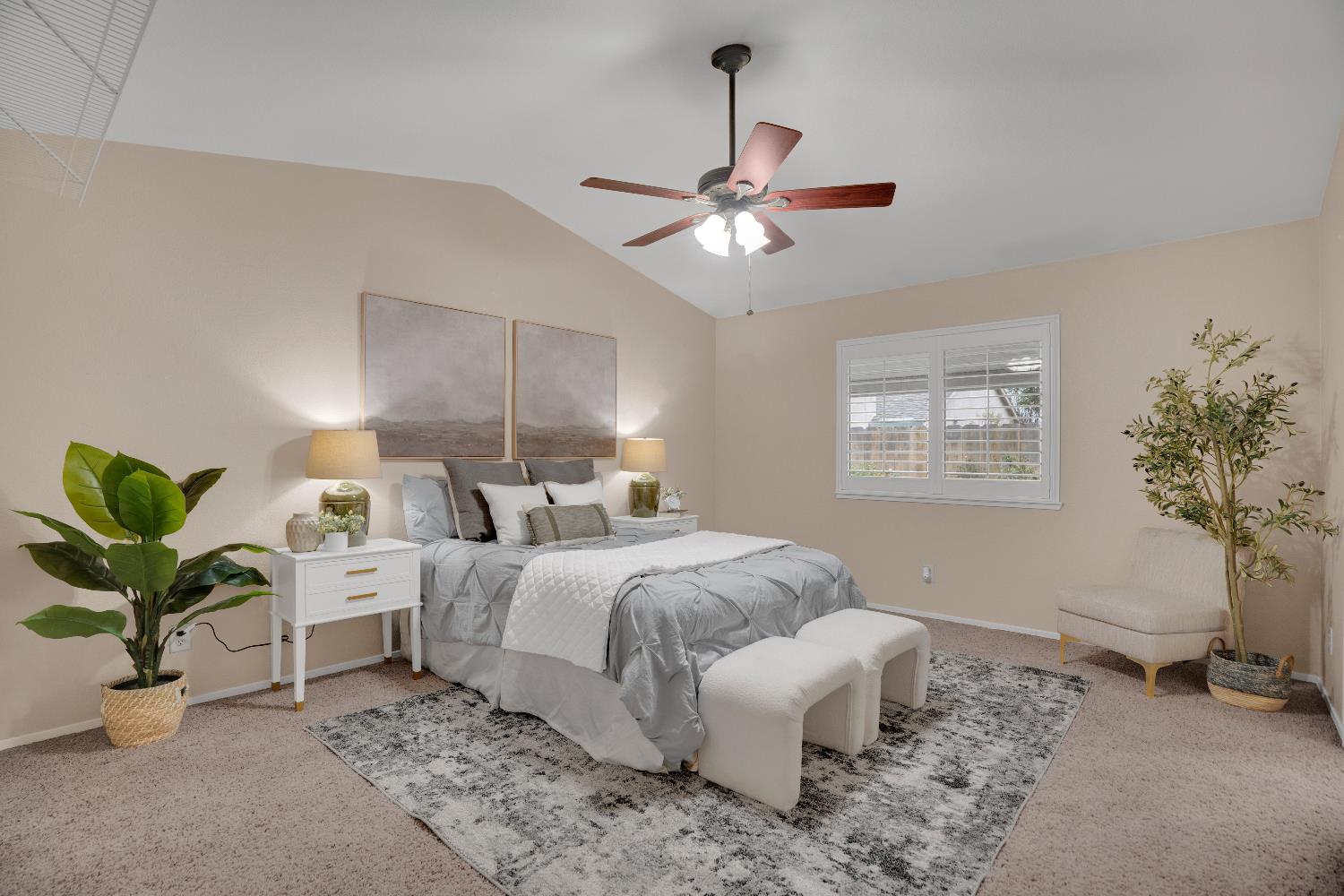 580 Shawn Vines Avenue