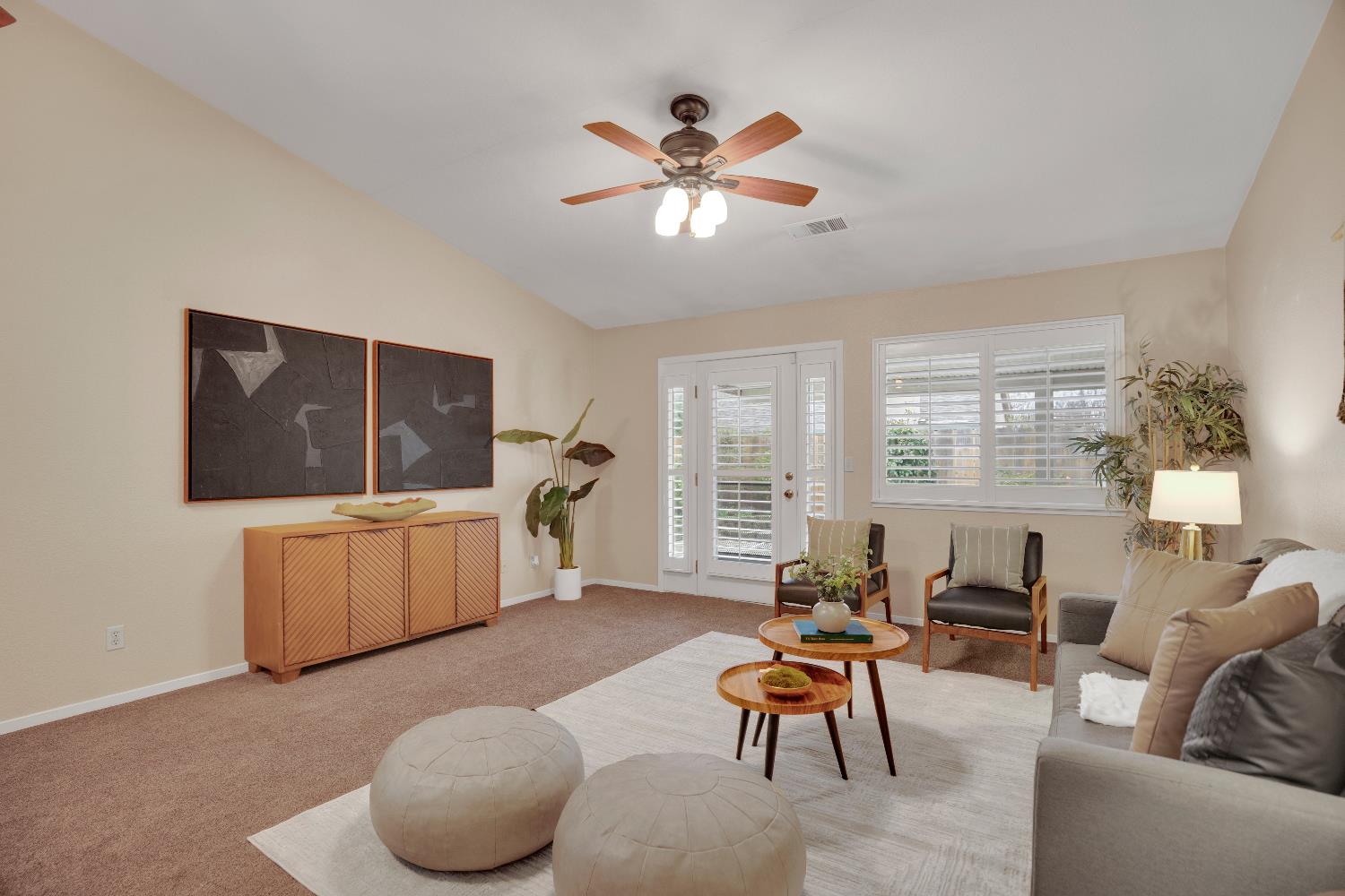 580 Shawn Vines Avenue