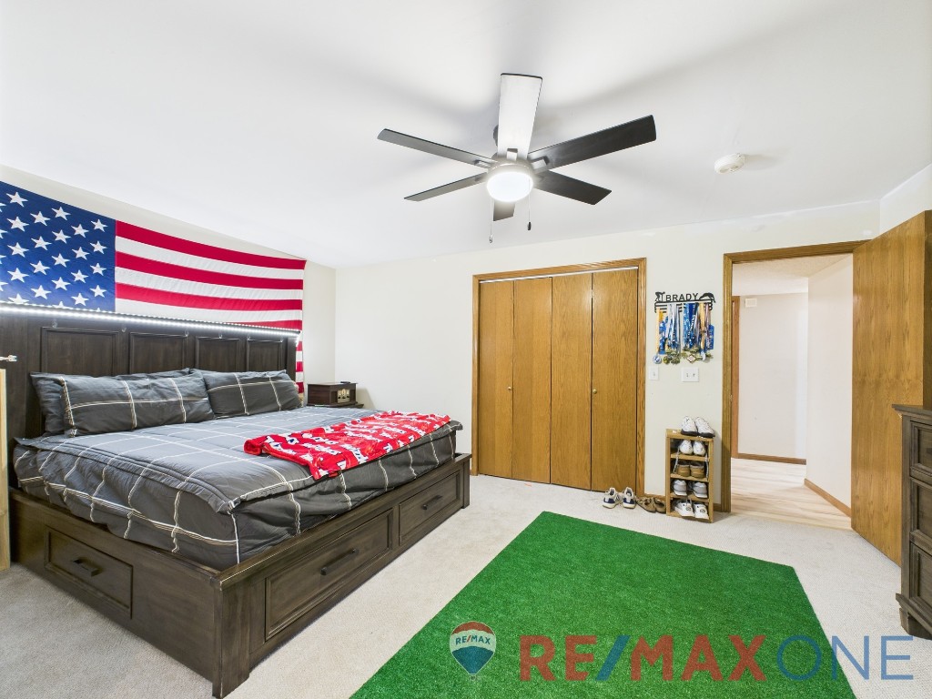 1702 Grandview Drive East