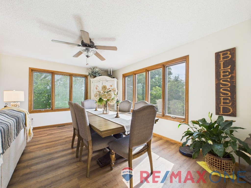 1702 Grandview Drive East