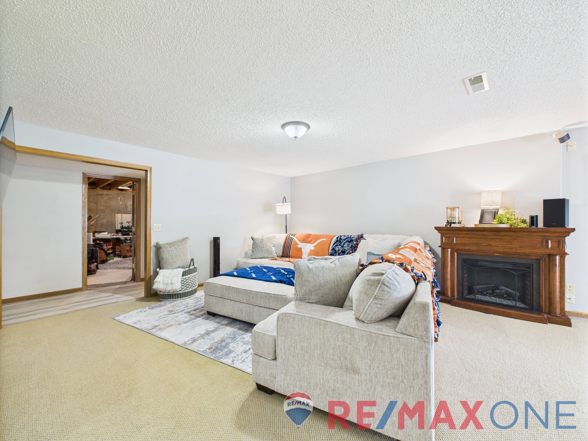 1702 Grandview Drive East