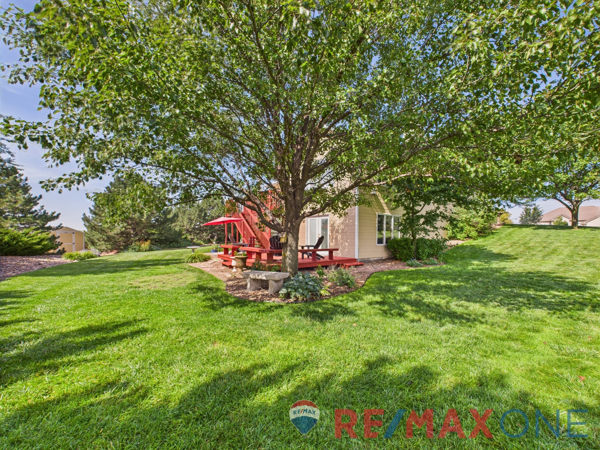 1702 Grandview Drive East