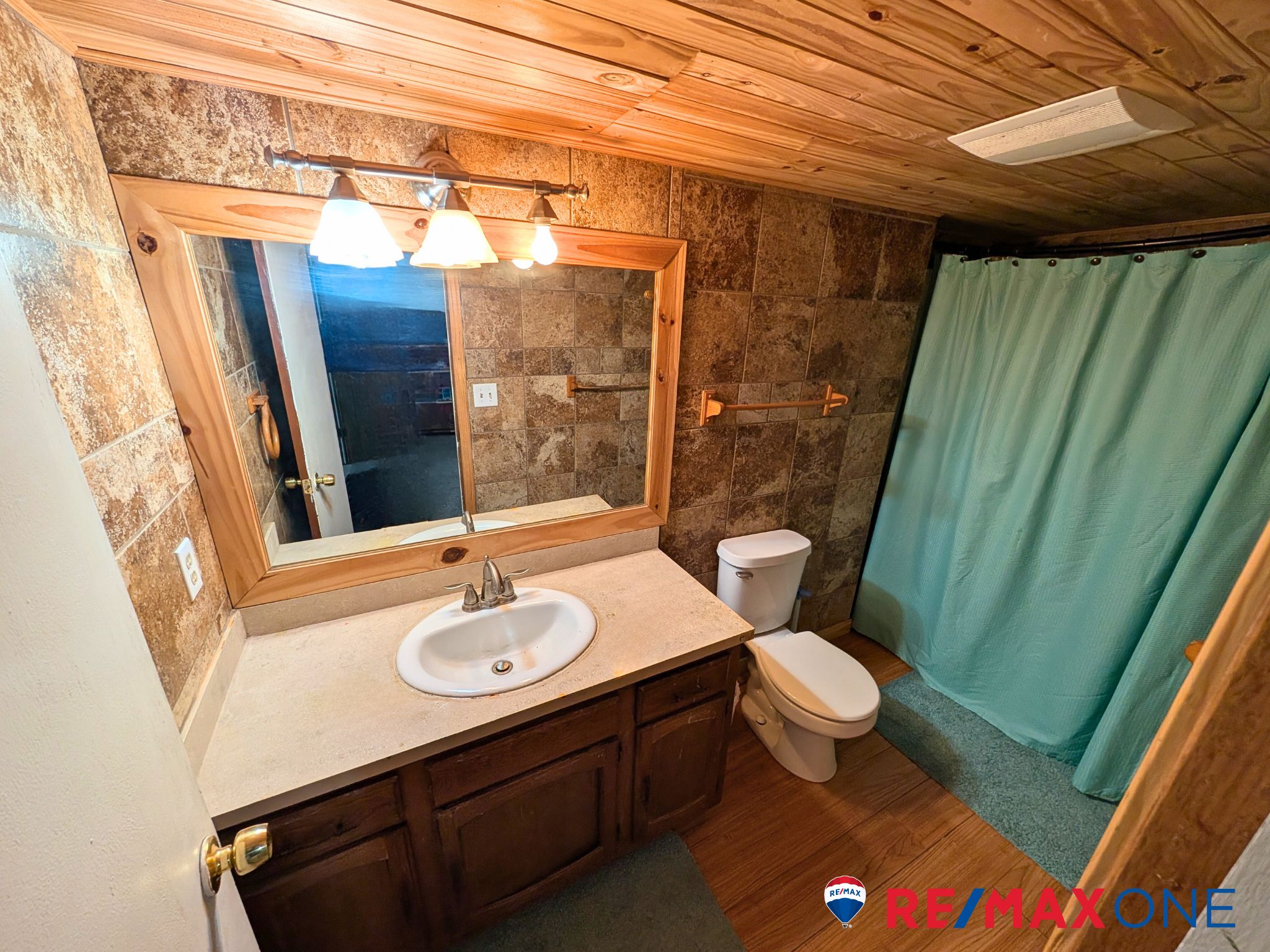 1505 East Johnson Street