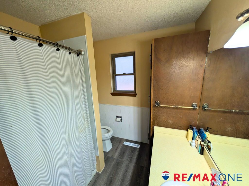 1505 East Johnson Street