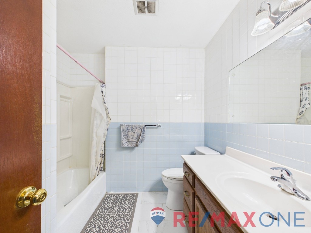 1107 East Hamline Street