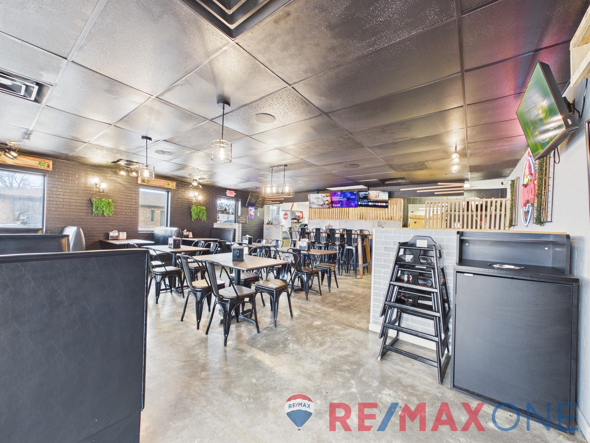 108 West Kansas Avenue