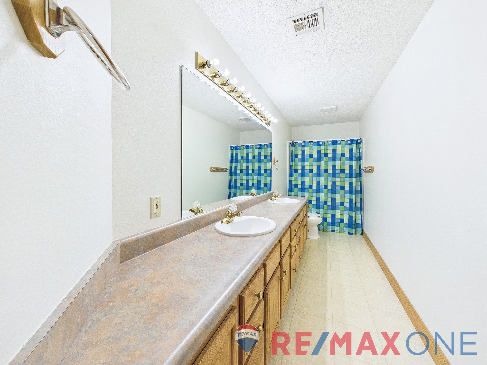 104 Nottingham Court