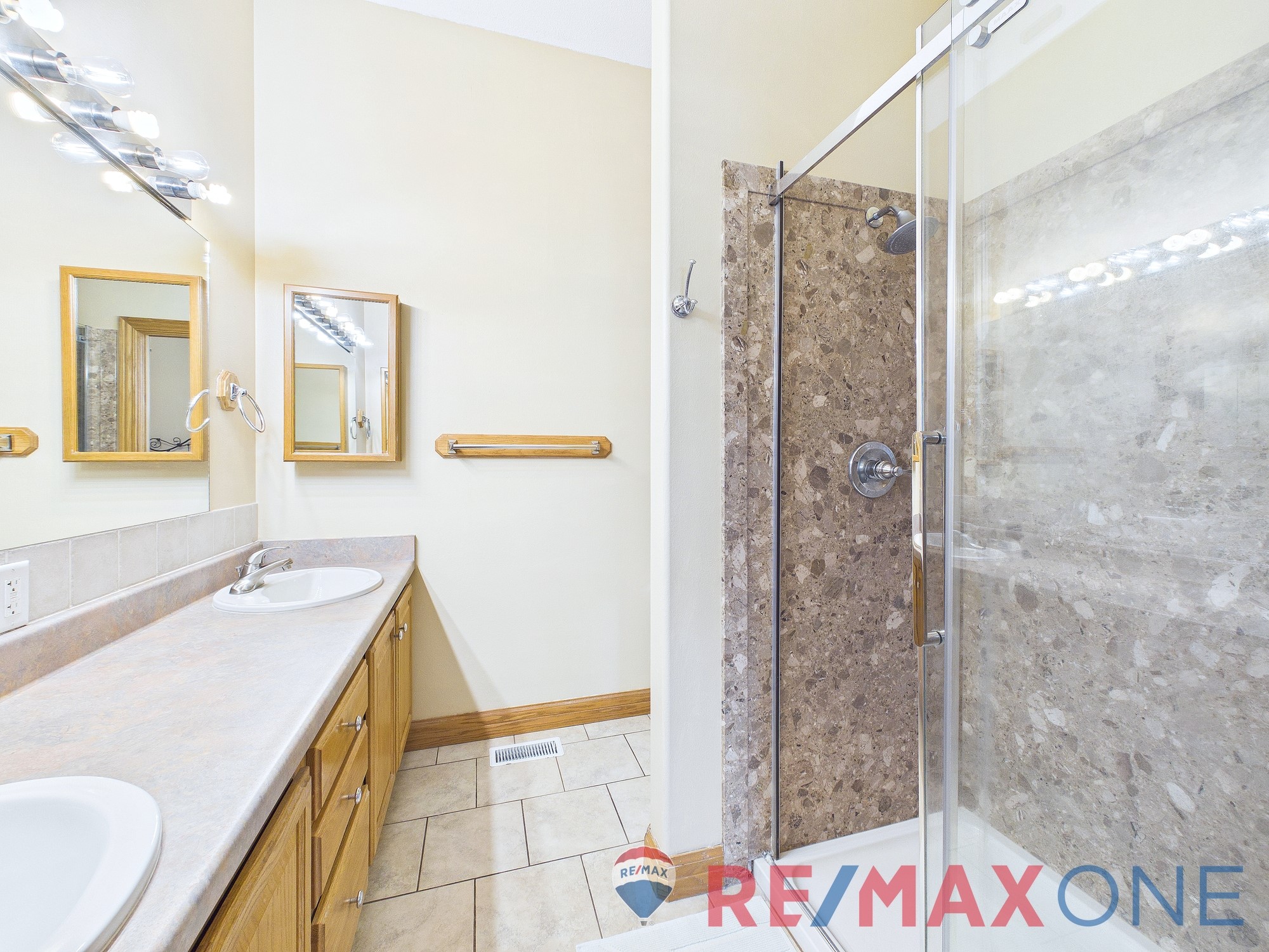 104 Nottingham Court