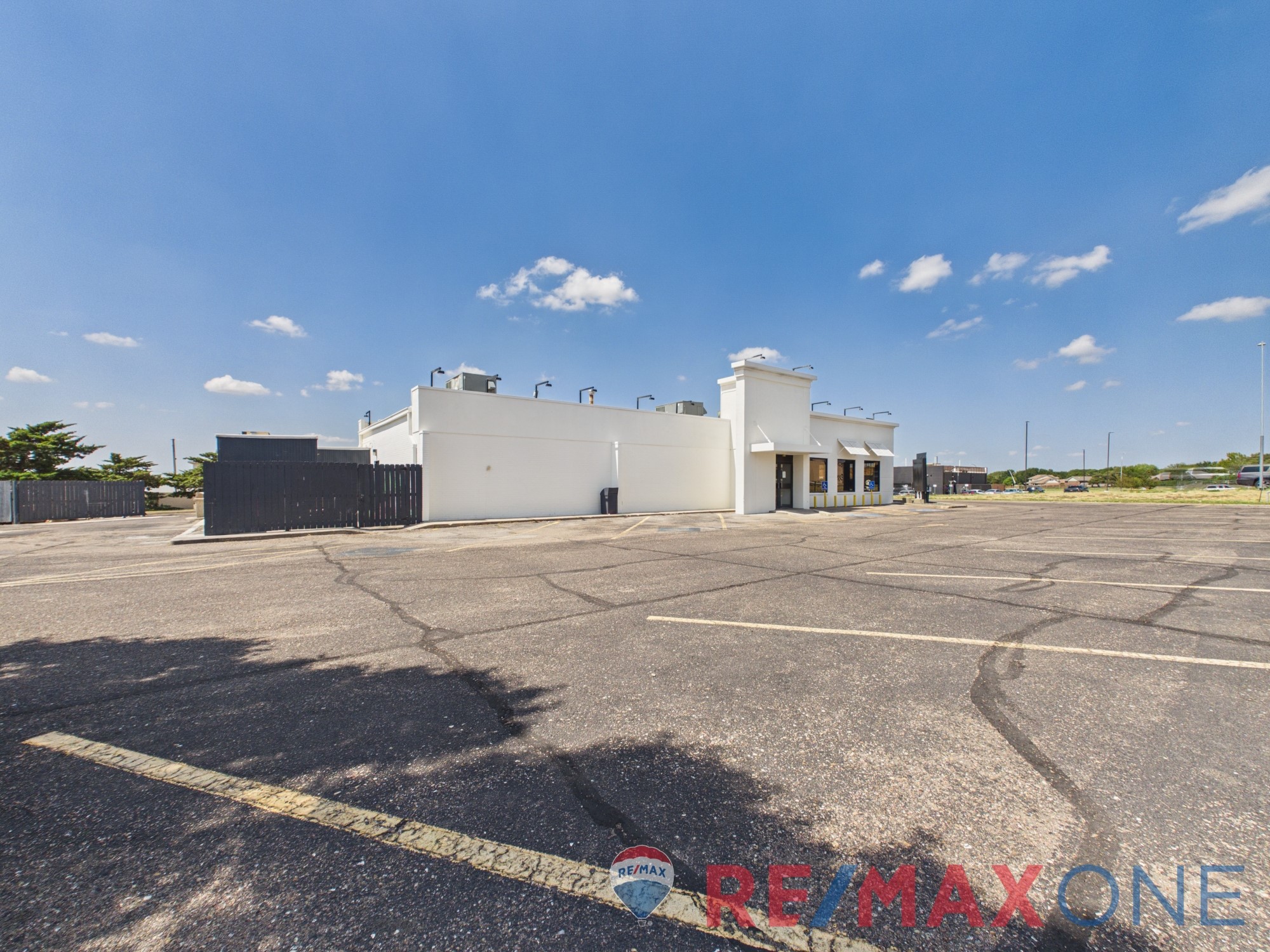 2208 East Kansas Avenue